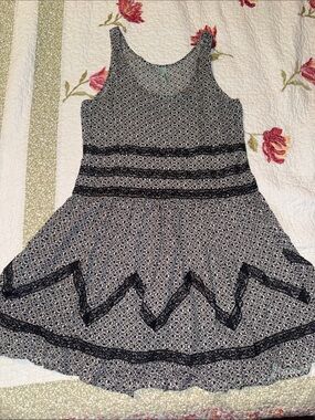 Women’s Black and White Patterned Tank Dress with Lace Trim